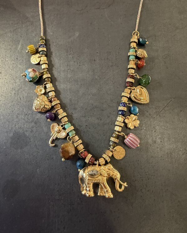 Collier éléphant