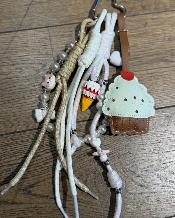 Bijoux de sac / cup cake