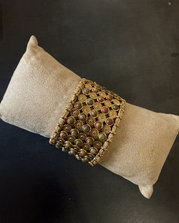 Bracelet April